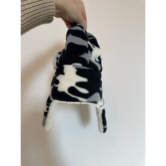 NFL Team Apparel Tennessee Titans Faux Sherpa Lined Hat - Picture 4 of 5